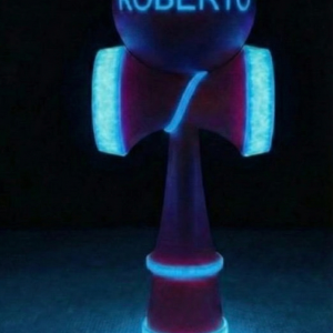 Kendama personalizata cu Numele tau Glow in the dark !!! ,,Roz"